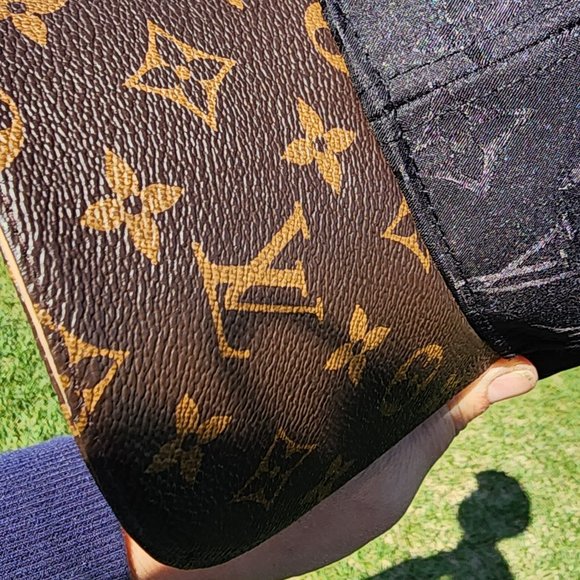 LOUIS VUITTON MONOGRAM UNISEX BASEBALL CAP - Picture 8 of 16